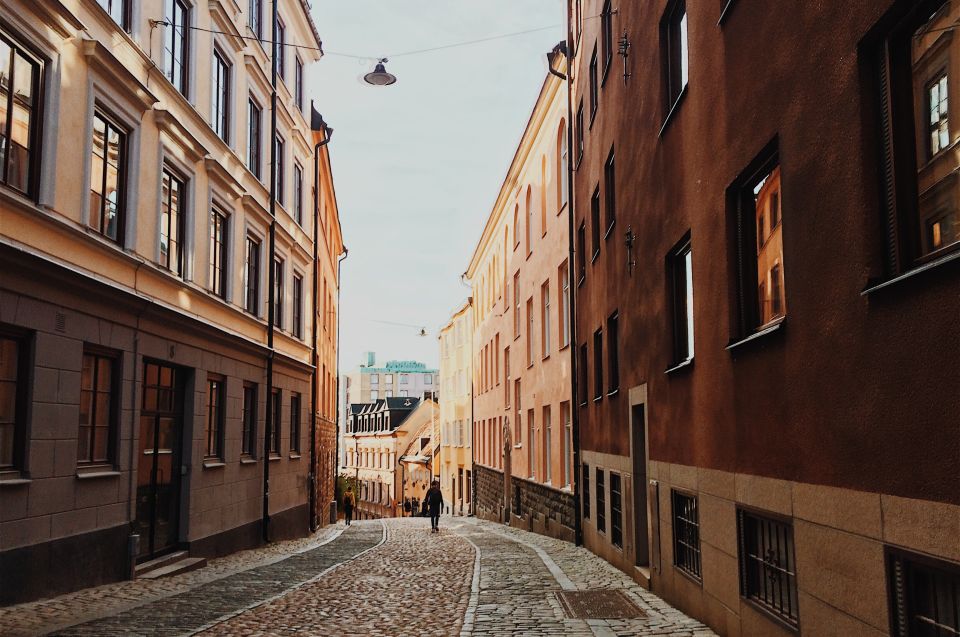 Stockholm: Express Walk With a Local in 60 Minutes - Key Points