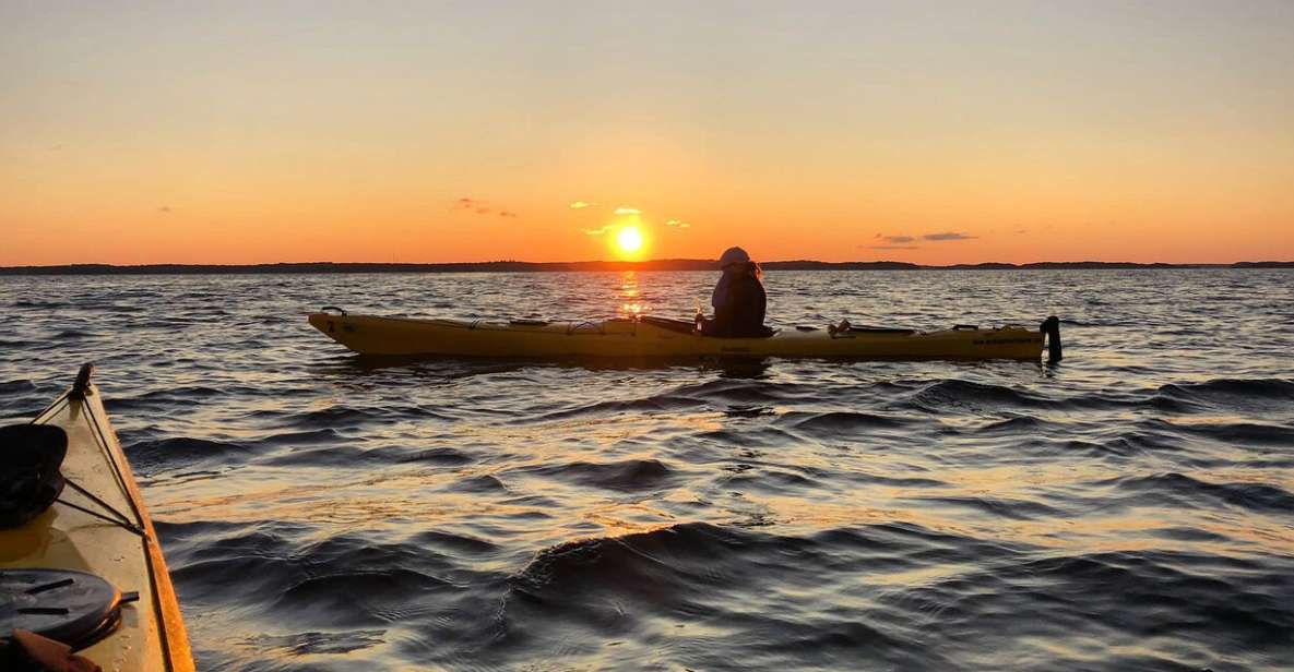 Stockholm: Sunset Kayak Tour in the Archipelago + Fika - Key Points