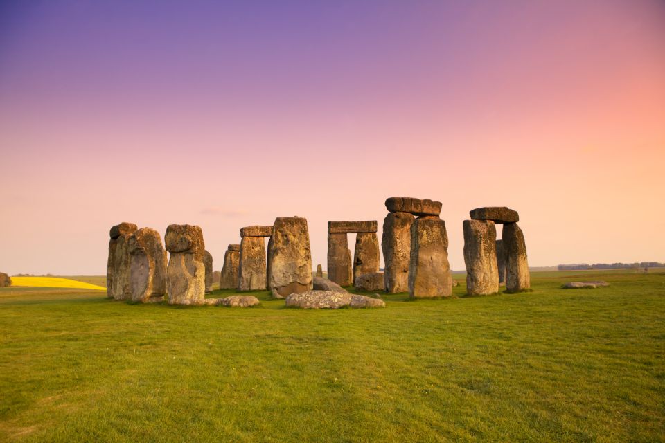 Stonehenge Special Access - Evening Tour From London - Key Points