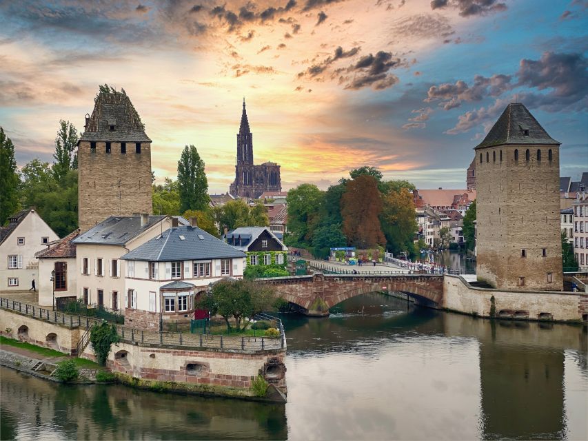 Strasbourg: Outdoor Smartphone Game for a Bachelorette Party - Key Points