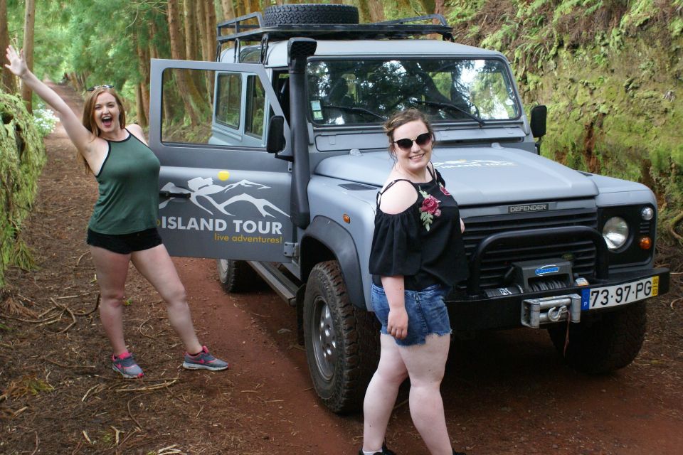 Terceira Island: 4x4 Land Rover Tour With Traditional Lunch - Key Points