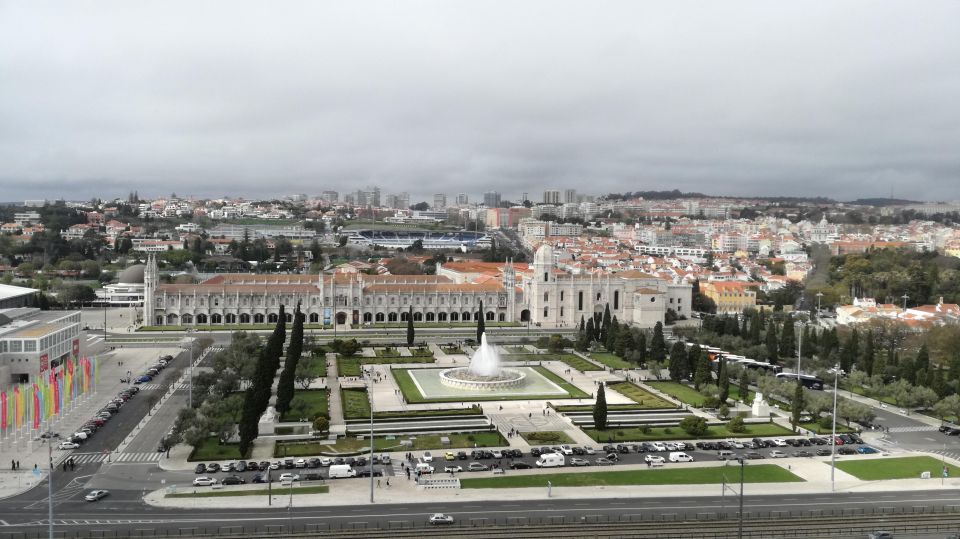 The Best Guiding Visit to Jeronimos & Tiket Included - Key Points