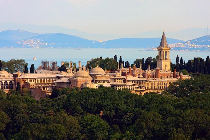 Topkapi Palace & Harem, Basilica Cistern, the Grand Bazaar Tour - Key Points