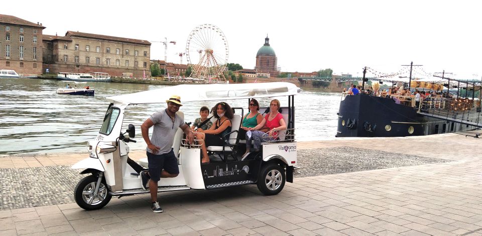 Toulouse: Electric Tuk-Tuk Tour With Photo Stops and Audio - Key Points