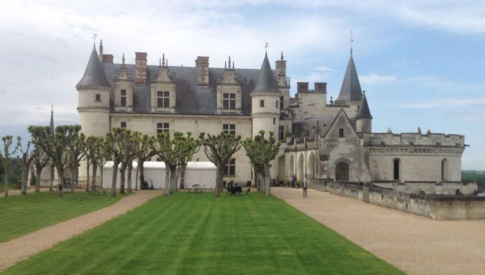 Touraine: Château D'amboise and Château Du Clos Lucé Tour - Key Points