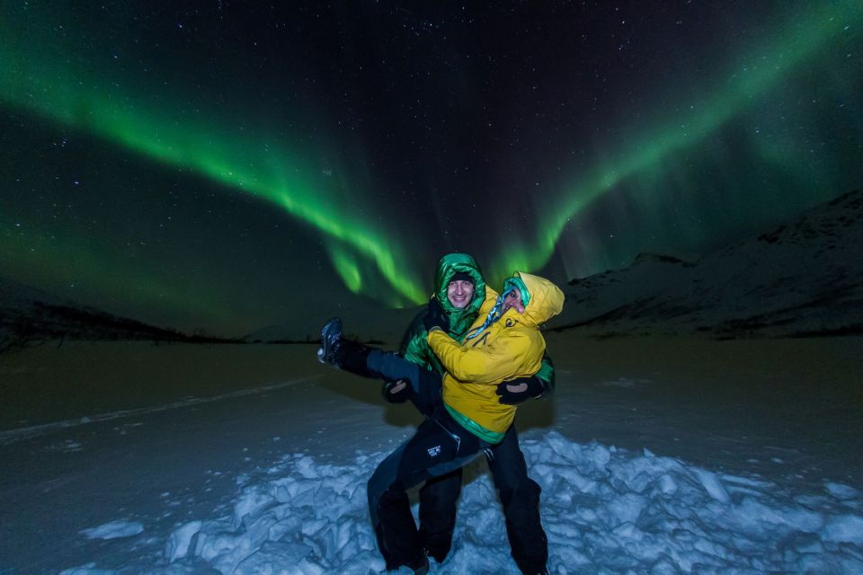 Tromsø: Northern Lights Chase With Free Photos - Key Points