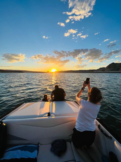 Wahweap: Antelope Canyon Photo Tour by Small Boat - Key Points