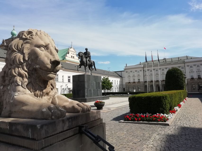 Warsaw: 2-Hour Chopins Life Walking Tour - Key Points