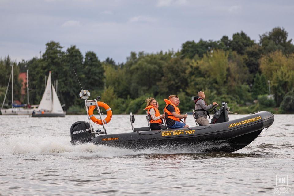 Warsaw: Exciting, Fast Motorboat Fun on the Vistula River - Key Points