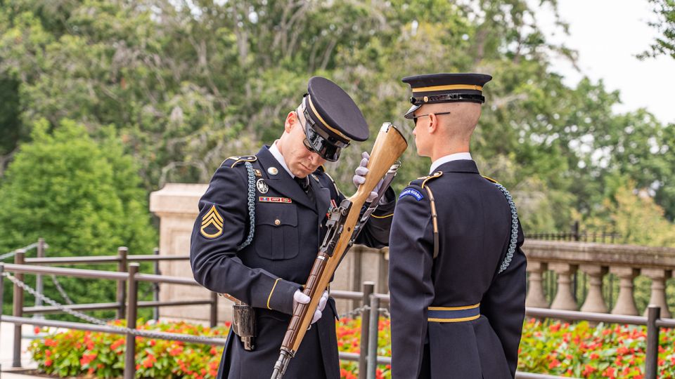 Washington,DC: Guided Arlington National Cemetery Tour - Key Points