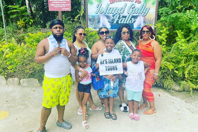 Wet and Wild - Blue Hole and Dunns River - Key Points