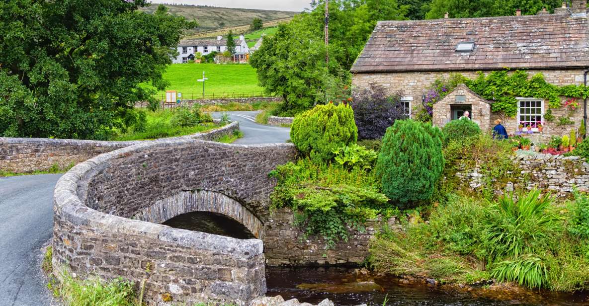 Yorkshire: Tour Gear in a Box - Key Points