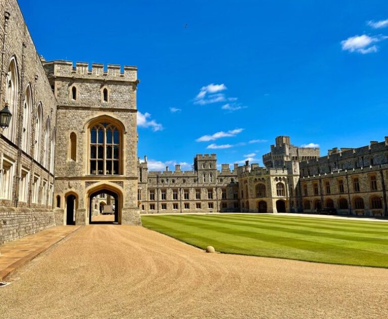 From London: Transfer To Southampton Via Windsor Castle Pickup And Drop Off Details