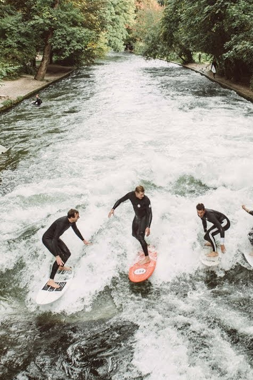 Munich: Eisbachwelle River Surfing Experience - Overview of Munich River Surfing