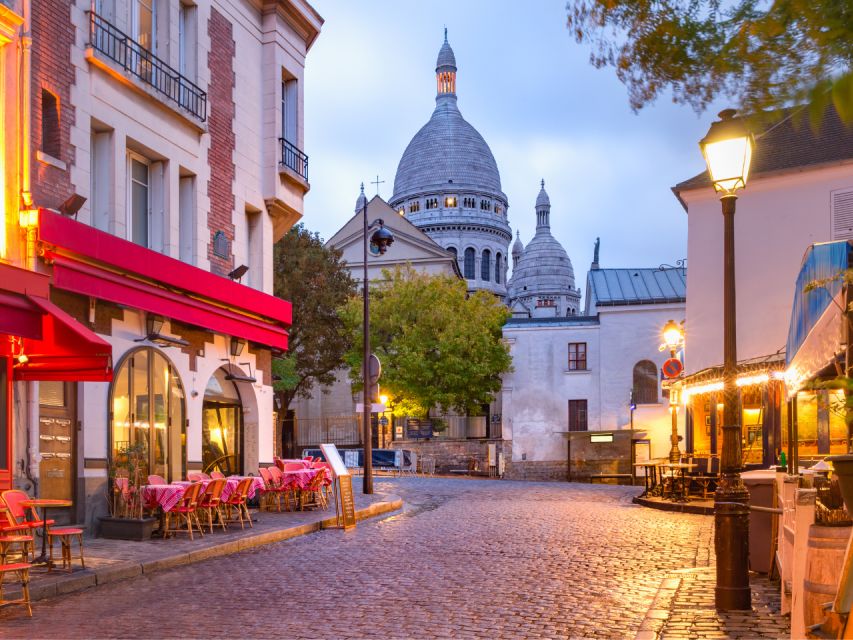 Paris: Montmartre Self-Guided Highlights Scavenger Hunt Tour - Discover Montmartres Iconic Landmarks