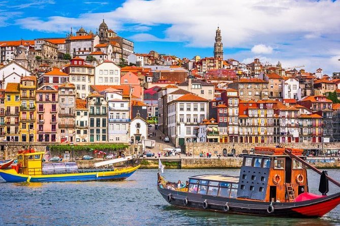 Private Porto From Lisbon With Portuguese Lunch and Porto Wine Tasting - Exploring Portos Landmarks