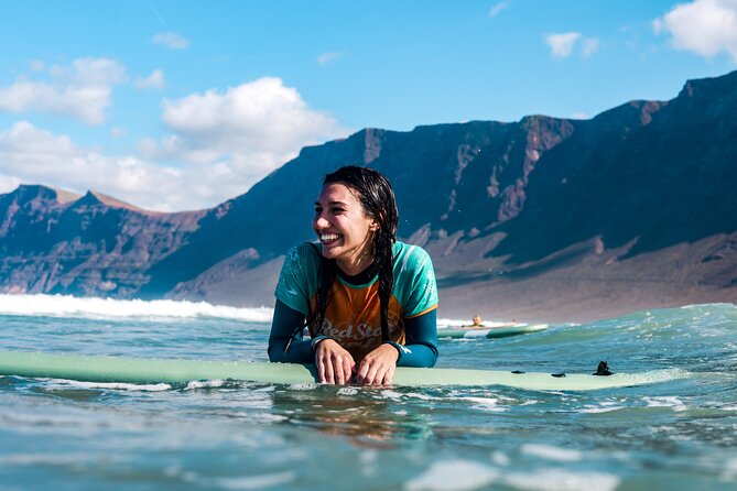 Surf Lesson For Beginners In Famara: Introduction In Surfing Lesson Details And Curriculum