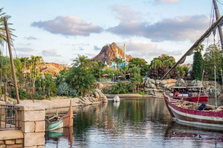 Tokyo Disneyland Or Disneysea Ticket & Door To Door Transfer Ticket Information And Pricing