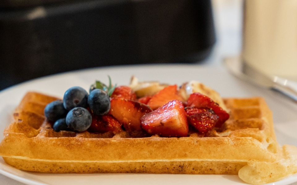 Bruges: Belgian Waffles N Coffee Breakfast: All You Can Eat - Booking and Cancellation