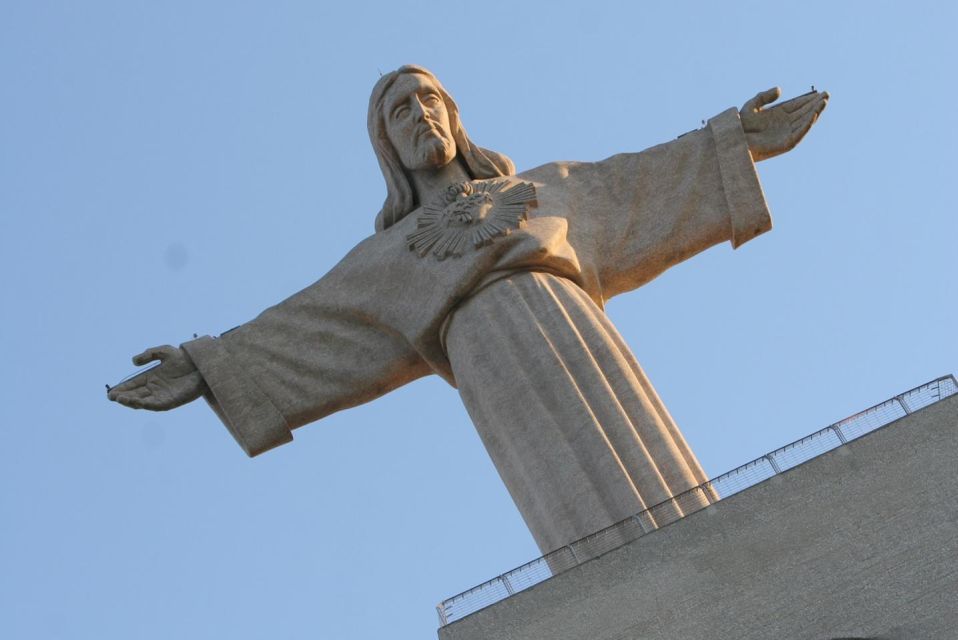 Christ the King, Setúbal, Arrábida, Azeitão and Palmela - Full Day - Tour Highlights