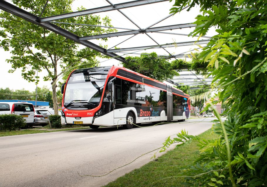 Eindhoven: Airport Express Bus to or From City Center - Onboard Amenities and Accessibility