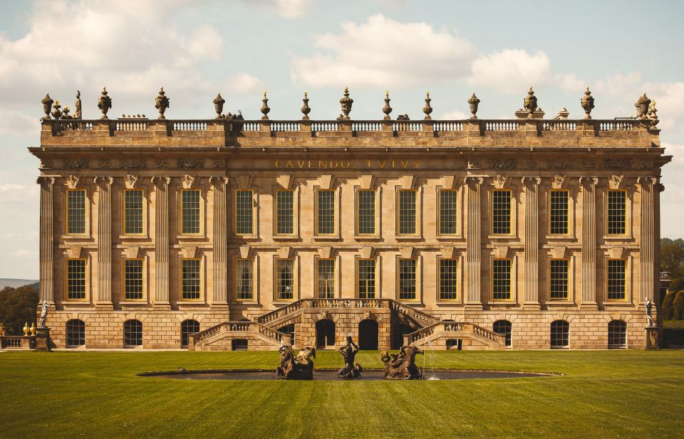 From Manchester: Chatsworth and the Peak District Tour - Discover the Peak District