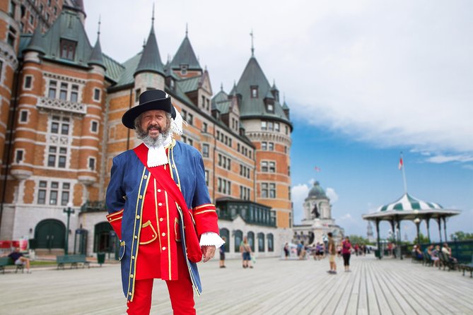 Guided Tour of the Fairmont Le Chateau Frontenac in Quebec City - Exploring the Iconic Building