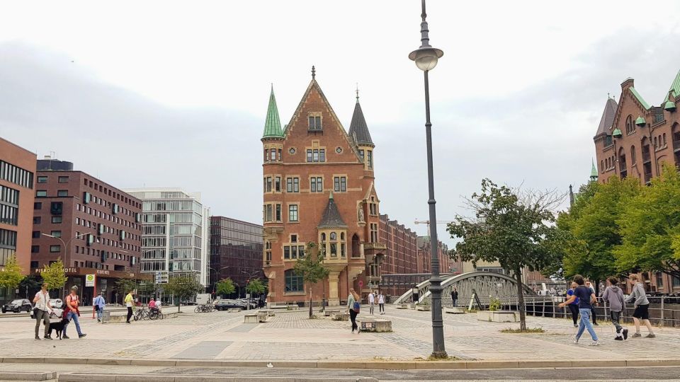 Hamburg: Self-Guided Tour of Hafencity and Speicherstadt - Activity and Duration