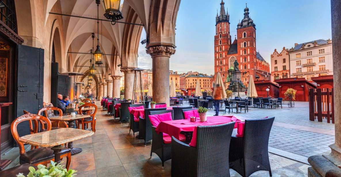 Krakow: E-Car City Tour - Itinerary and Highlights