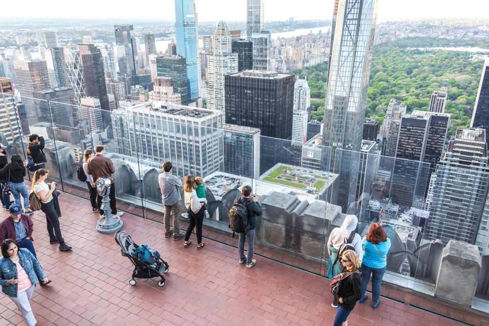 New York Golden Mile: Fifth Avenue Tour & Top of the Rock - Itinerary Highlights