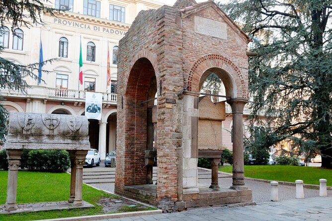 Padova Scavenger Hunt and Sights Self-Guided Tour - Tour Type and Duration