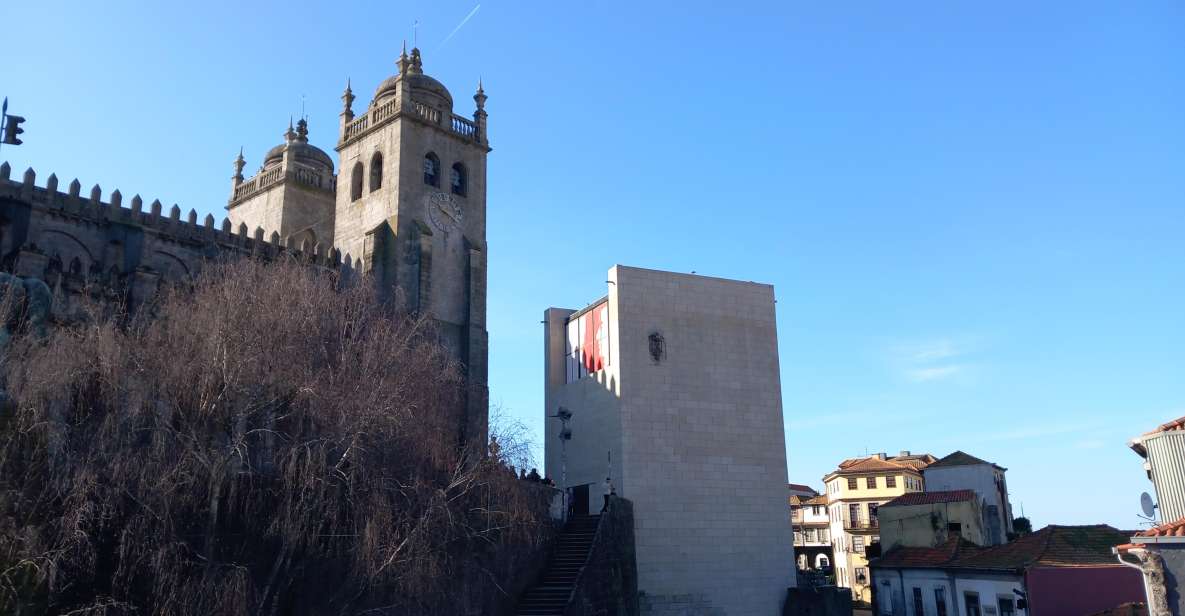 Porto Historic Centre: Private Walking Tour & Cathedral - Itinerary Highlights