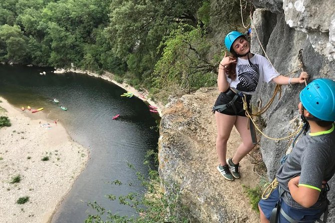 Via Corda in Ardèche + Big Abseil - Included Equipment and Essentials