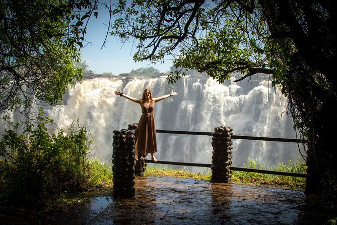 Zimbabwe & Zambia: Guided Tour of the Falls From Both Sides - Tour Inclusions