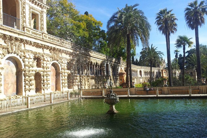 Alcazar of Seville Guided Tour With Skip the Line Ticket - Small-Group Tour Experience