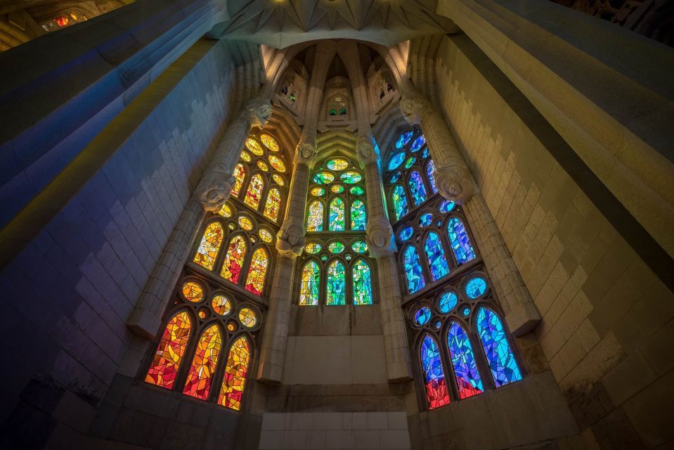 Barcelona: Exclusive Sagrada Familia Private Guided Tour - Tour Inclusions