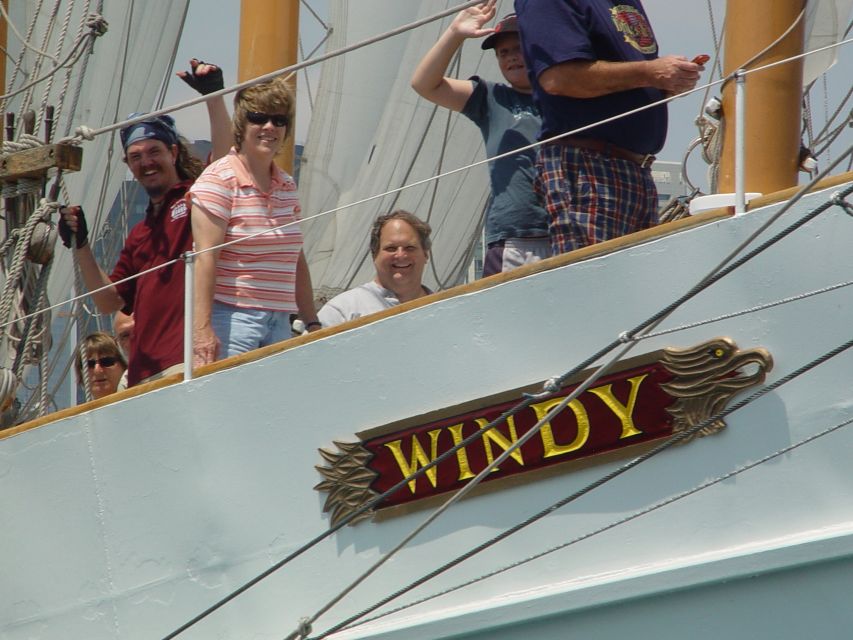 Chicago: Tall Ship Windy Architecture & Skyline Sailing Tour - Tour Highlights