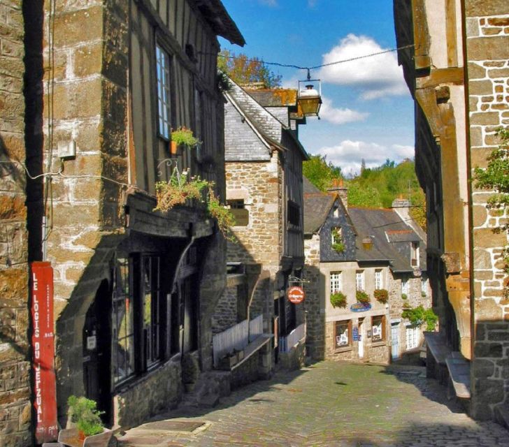 Dinan: Private Guided Walking Tour - Discovering Local Treasures