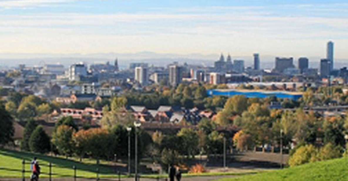 Liverpool Views, Brews, Football & History Tour - Iconic Landmarks