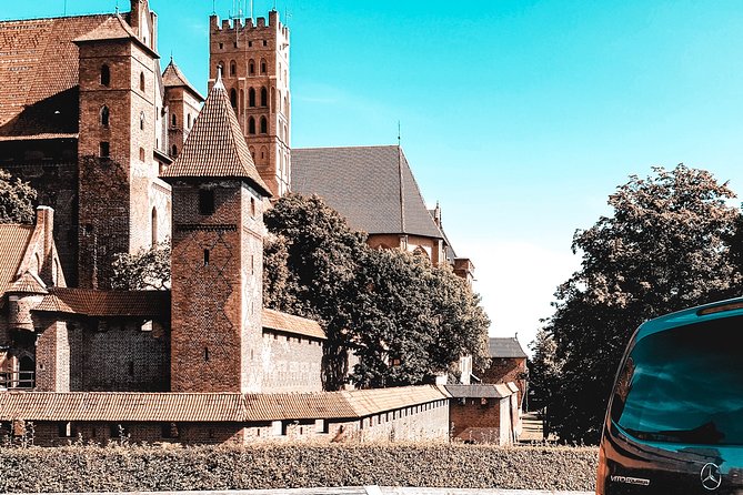 Malbork Castle Regular Tour - Museum and Medieval Items