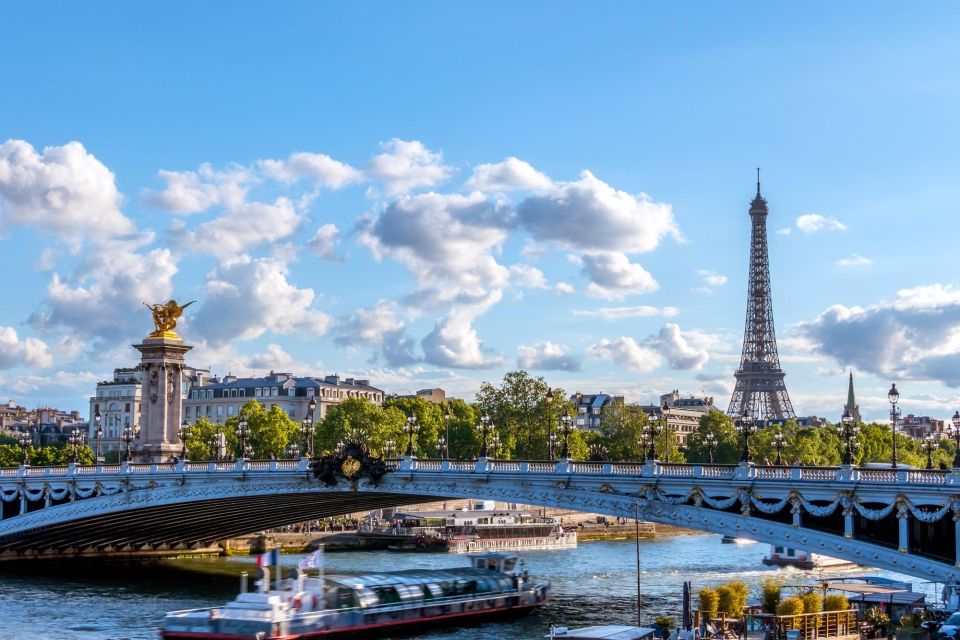 Paris: Private Exclusive Architecture Tour With Local Expert - Influence of Iconic Structures