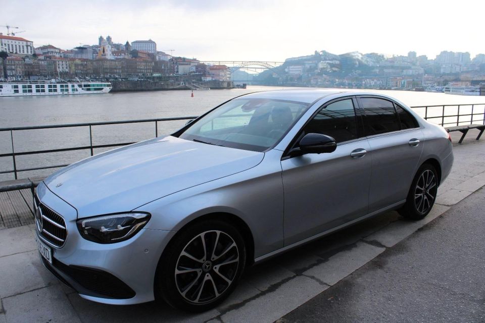 Porto: Luxury Sedan Car Transfer to Lisbon. - Included Services