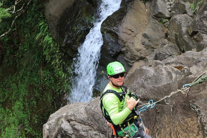 Rappel Maui Waterfalls and Rainforest Cliffs - Experienced Professional Guides