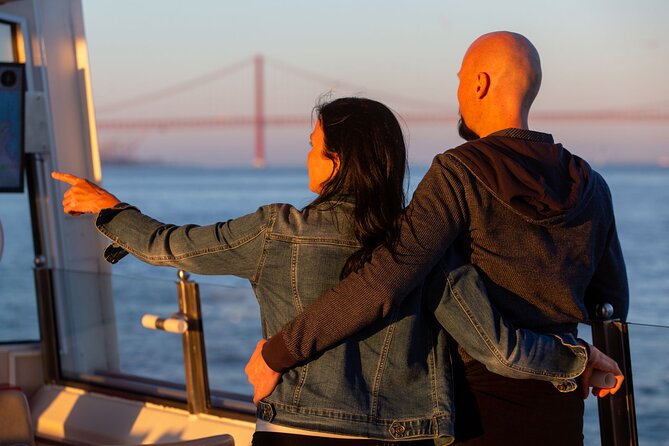 Sunset Cruise on Tagus River With Welcome Drink Included - Meeting and Pickup Location