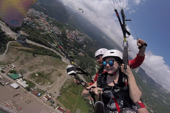 Tandem Paragliding in Budva - Personalized Instruction