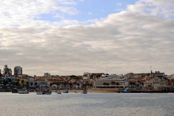 Cascais Private Sailing 2h Cruise With a Drink - Personalized and Private Experience