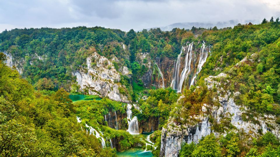 From Split: Transfer to Zagreb With Stop at Plitvice Lakes - Important Considerations for Participants