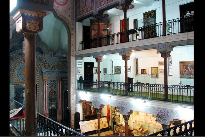 Jewish Legacy in Bucharest - Private Tour by Car - Guided Expertise