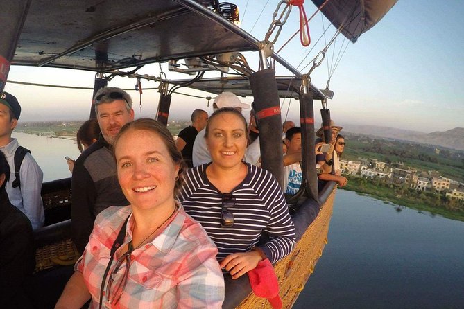 Luxury Hot Air Balloon Riding in Luxor - Duration and Breakfast Experience