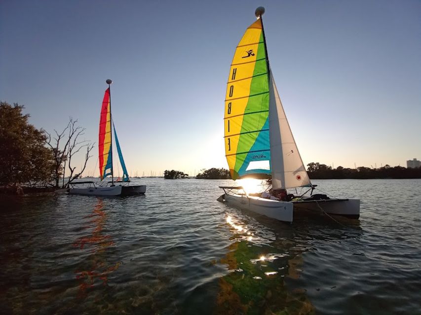 Miami: Intimate Sailing in Biscayne Bay W/ Food and Drinks - Included and Excluded Features